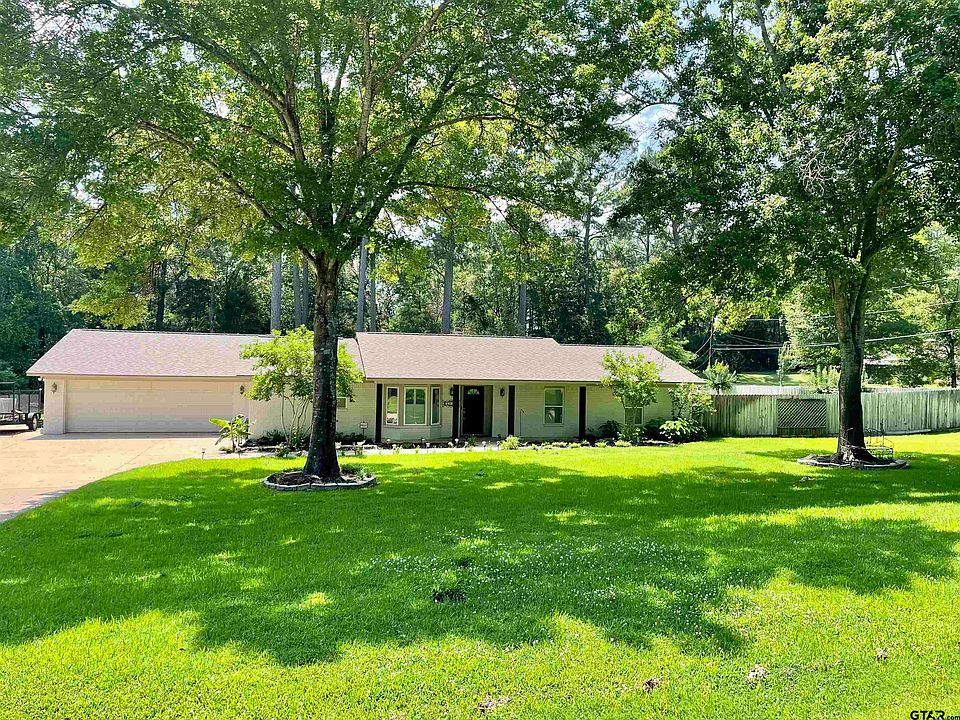 1st image of 17174 Forest Ln