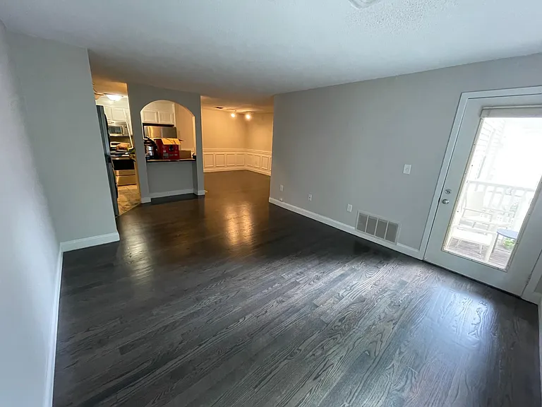 600 Brookside Dr #F — Photo 21