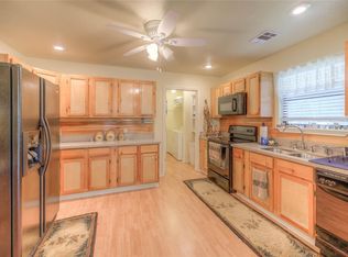 445 Knollwood Crk, Onalaska, TX 77360