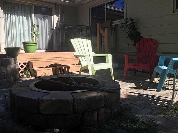 5th image of 304 W Shrader St