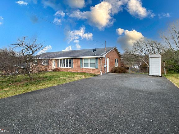 2nd image of 225 Botany Dr