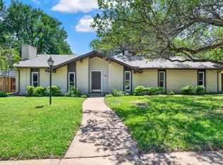 6756 Hunters Ridge Dr, Dallas, TX 75248