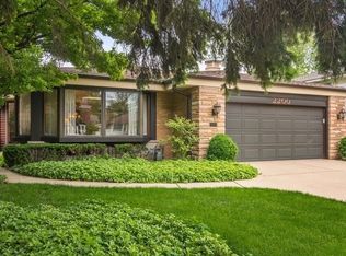 2200 Glenview Ave, Park Ridge, IL 60068