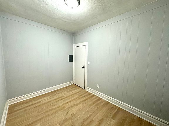 4th image of 16 Grant Ave #6