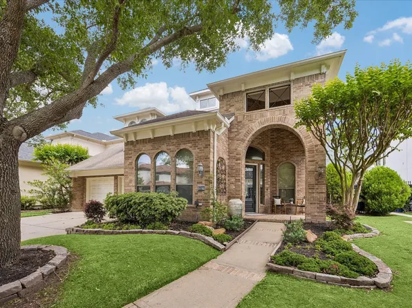 3327 Louvre Ln, Houston, TX 77082