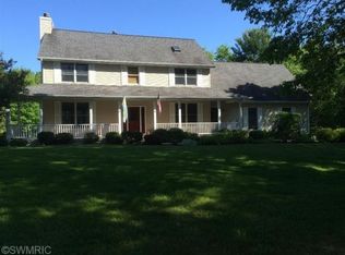 8865 Colby Rd, Greenville, MI 48838