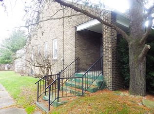 58 Roslyn Dr, Youngstown, OH 44505