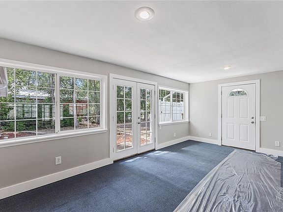 4th image of 4142 Morgan Ave