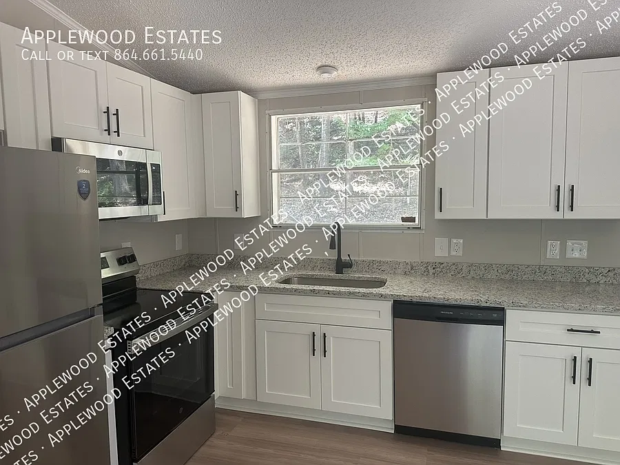 2 bed, 844 sqft, $1,400 — Photo 4