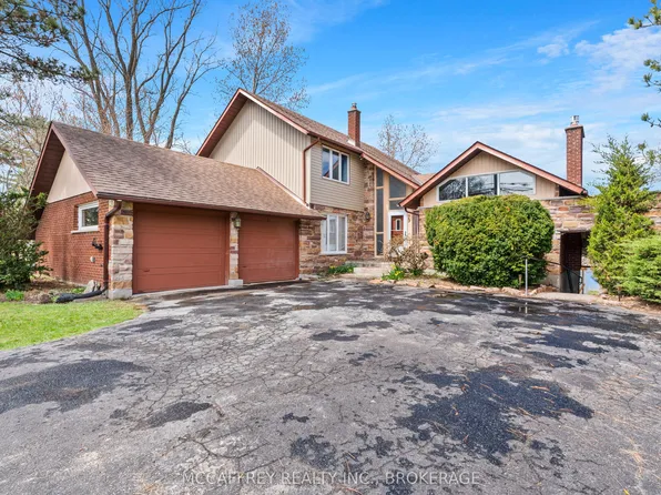 79 River Rd, Greater Napanee, ON K7R 3H3