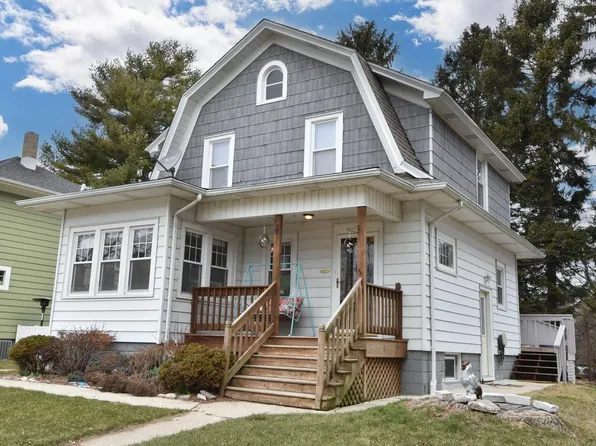 264 7th PLACE, Kenosha, WI 53140