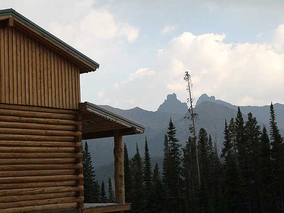 4th image of Tbt Pilots Roost