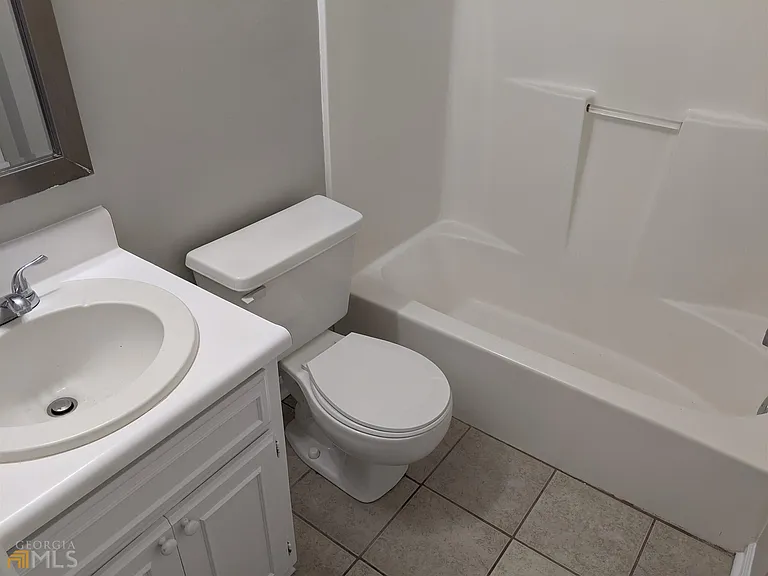 230 Lanier Dr #301 — Photo 13