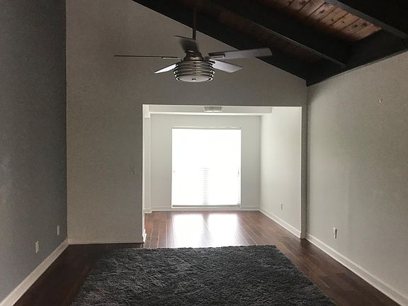 4th image of 10433 Carrollbrook Cir #204