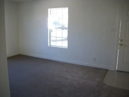 2 bed, 816 sqft, $1,100 — Photo 3