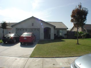 915 Baldwin Farms Dr, Bakersfield, CA 93307