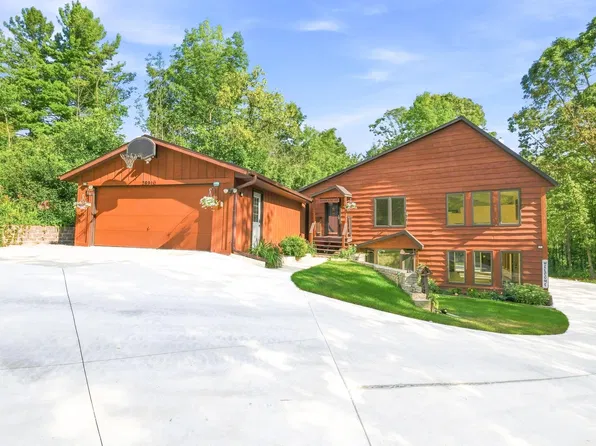 2691 Mayline Dr, Bellevue, WI 54311