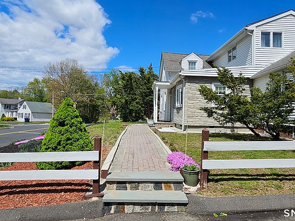 2nd image of 384 Long Hill Road