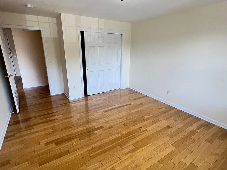 478 Essex St #B — Photo 6