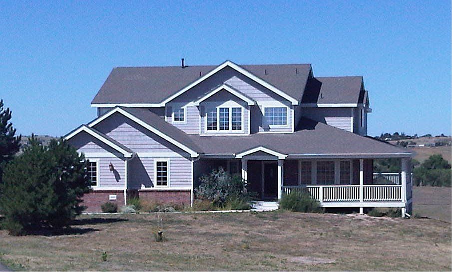 Gorgeous Property on Acreage!