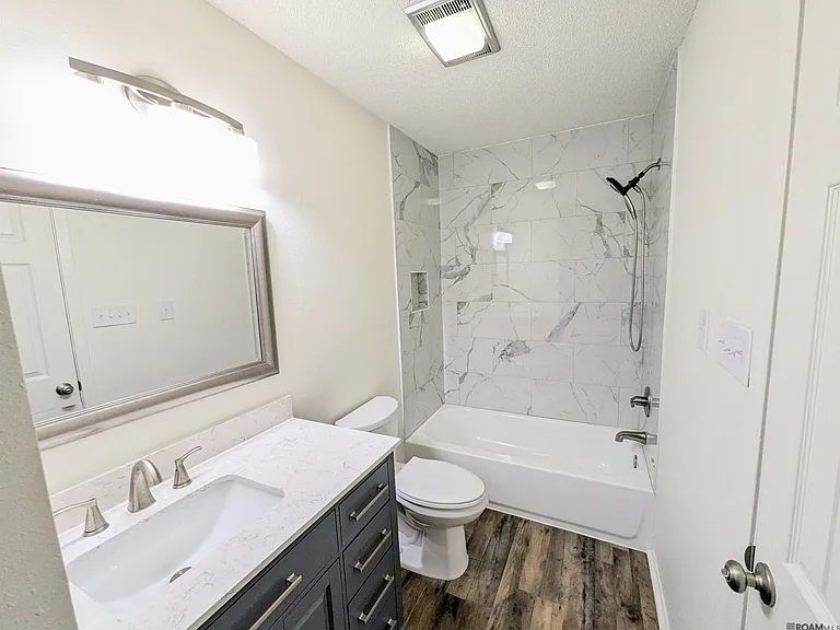 402 Lee Dr #4B — Photo 6
