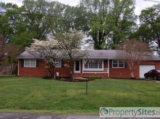 4032 Clodfelter Dr, North Chesterfield, VA 23237
