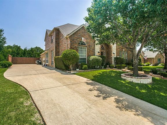 2nd image of 216 Creekside Dr