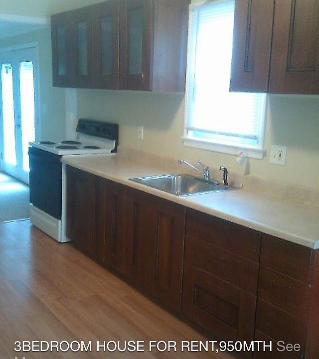 2nd image of 22107 Stephens St