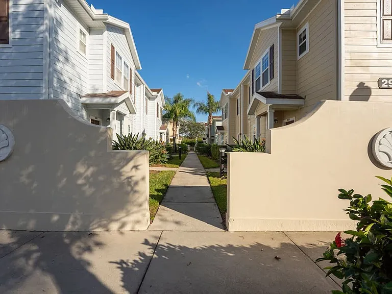Edenshire Way — Photo 38