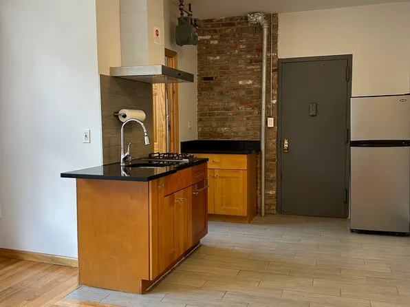 94 Madison Street image 1 of 7