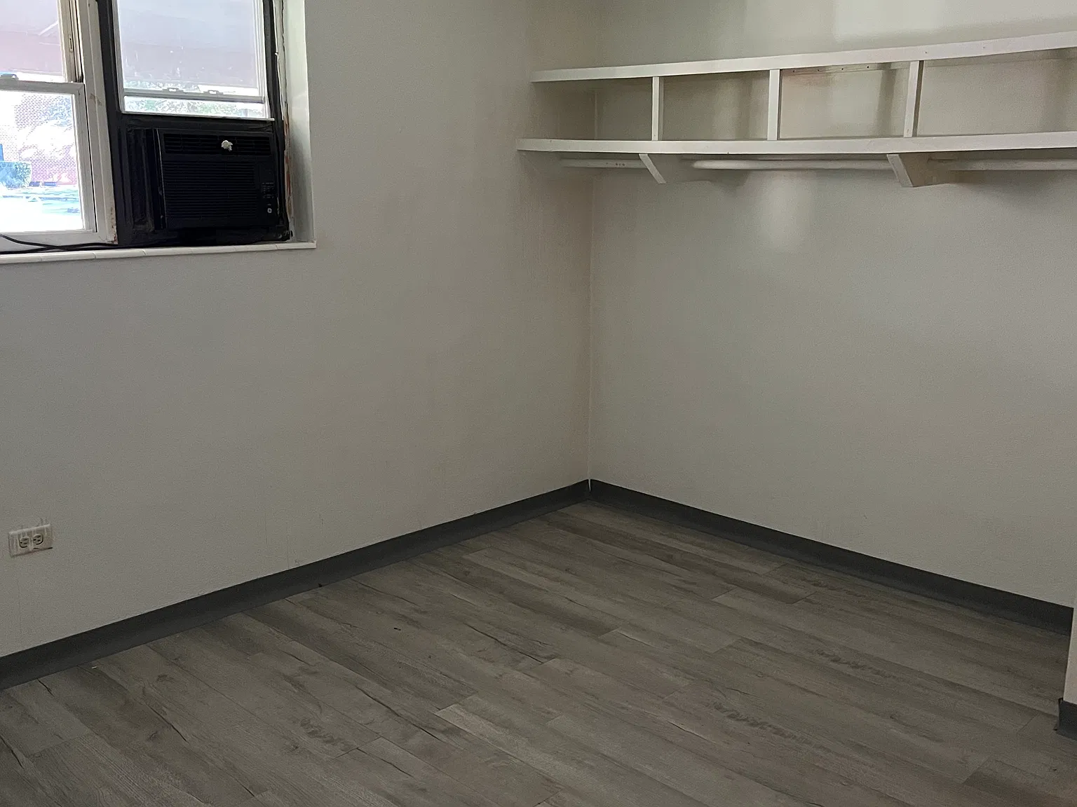 2 bed, 805 sqft, $900 — Photo 2