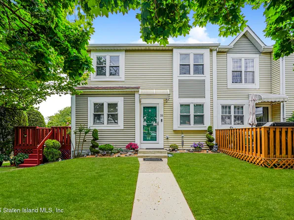 32 Grissom Ave, Staten Island, NY 10314