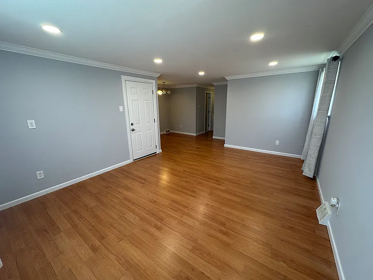 9414 Kirkwood Rd #1 — Photo 9