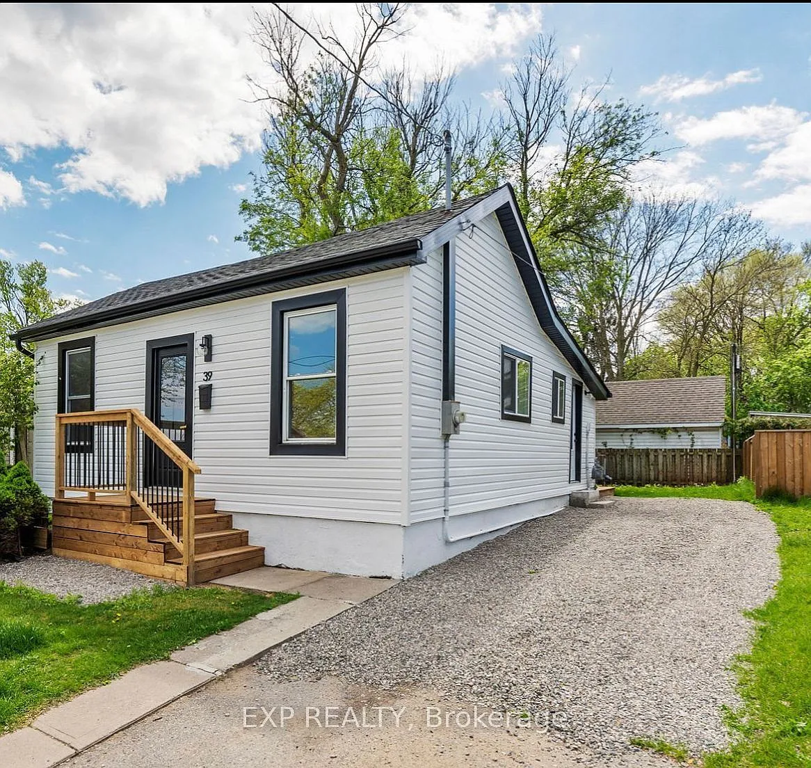 3 bed, $2,248 — Photo 1