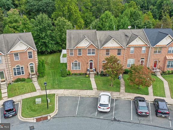 3rd image of 616 Berwick Ct