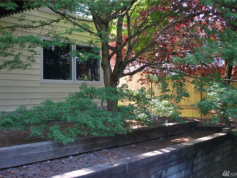 2nd image of 7601 Latona Ave NE