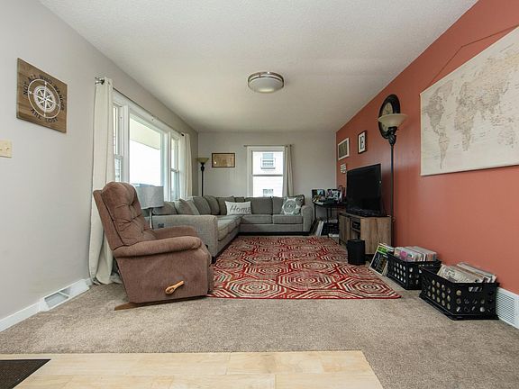 5th image of 905 M Ave