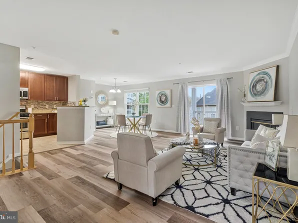 4604 Superior Sq, Fairfax, VA 22033