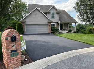 312 Elm Ln, Orwigsburg, PA 17961