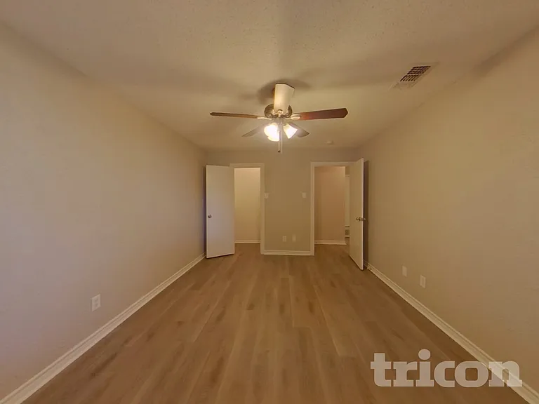 8620 Santa Clara Dr — Photo 7