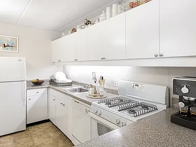 Radcliff House Apartments: 2 Bedrooms 2 Bathrooms