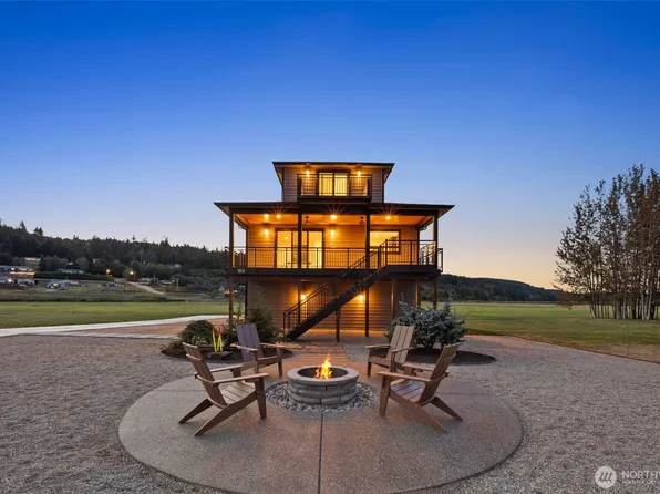 169 Driftwood Shores Road, Camano Island, WA 98282