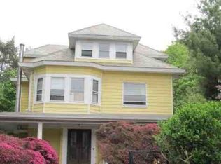 9 Pearl St, Glen Cove, NY 11542