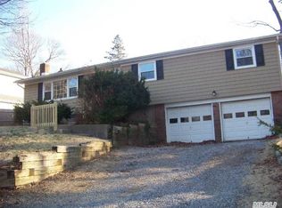 22 Greenvale Rd, Sound Beach, NY 11789