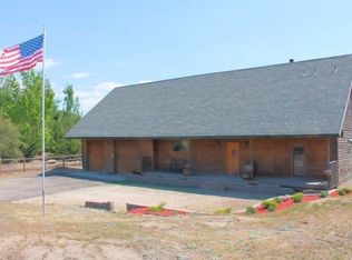 24240 Jacaranda Dr, Tehachapi, CA 93561