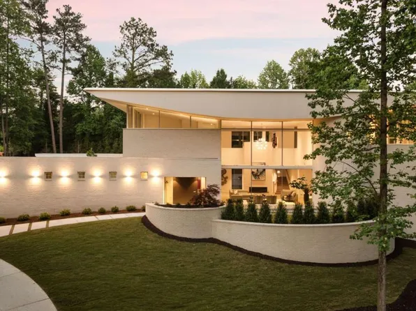 3619 Ivy Rd NE, Atlanta, GA 30342