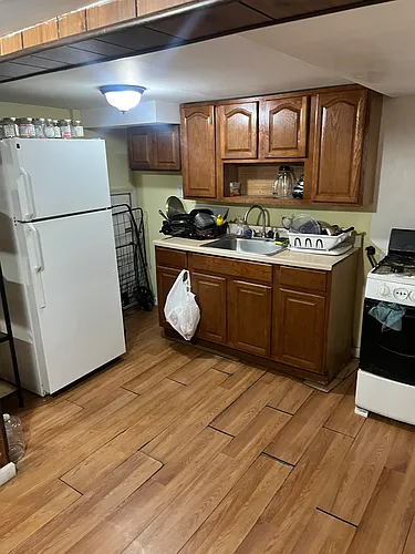7 Lakeside Dr Photo 1
