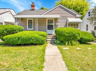 21166 Dexter Blvd, Warren, MI 48089