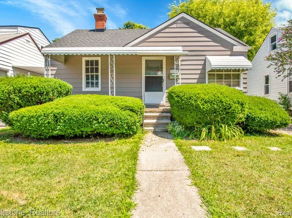 21166 Dexter Blvd, Warren, MI 48089