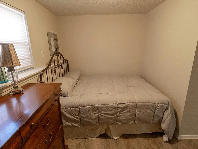 204 Wheaton Ct — Photo 21